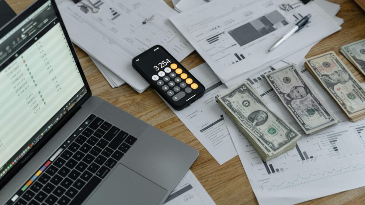 Digital Tools That Make Small Biz Accounting Actually Fun