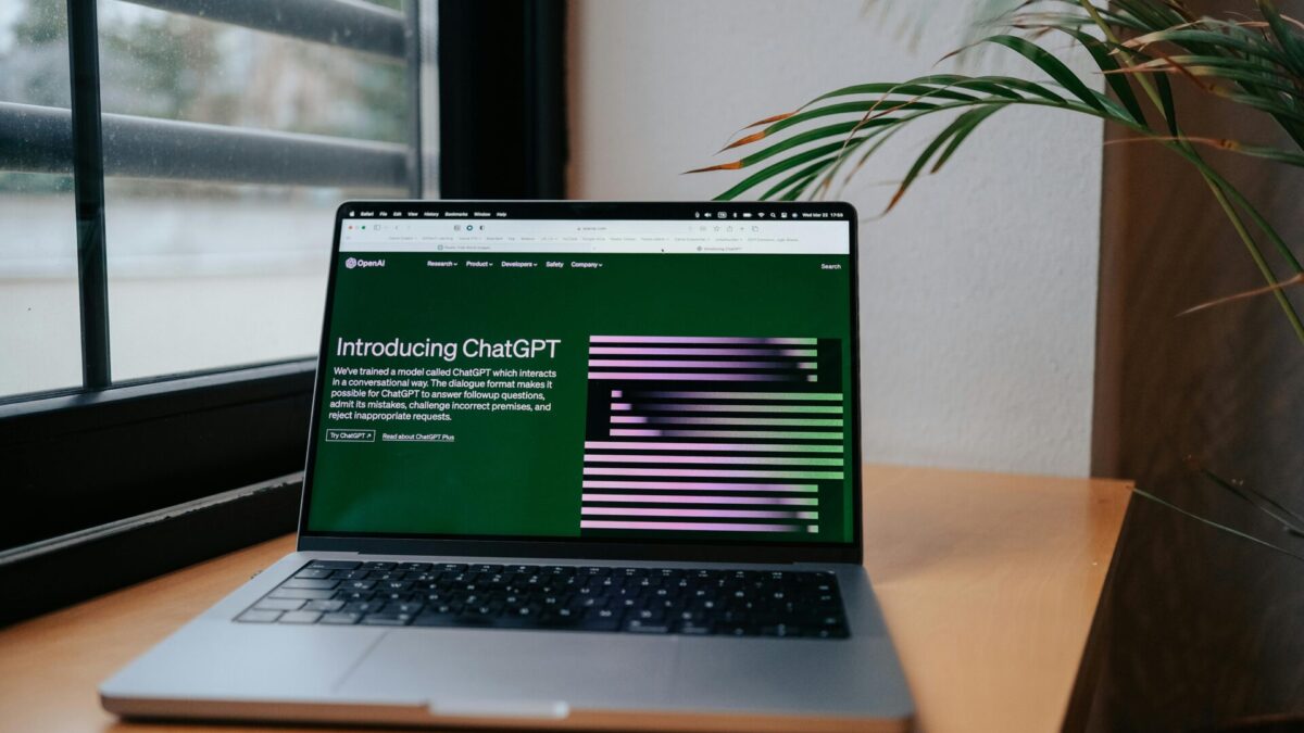 The AI Tools Side Hustlers Are Secretly Using to Save Hours