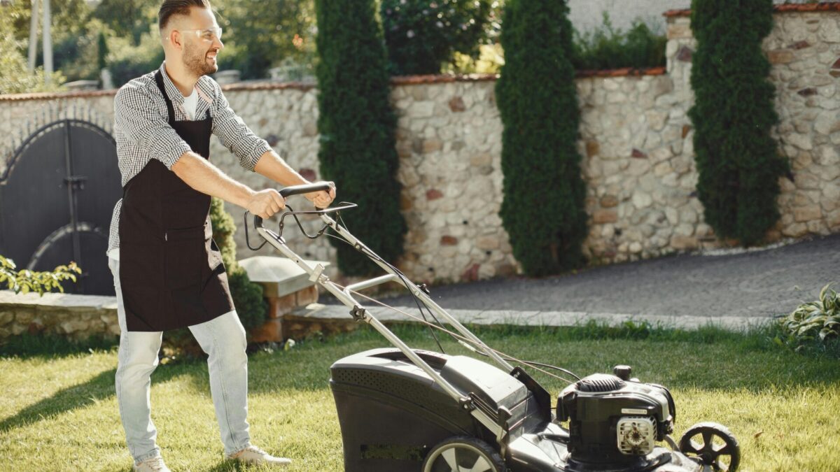 Fix It Yourself: Simple Tools Every First-Time Homeowner Needs