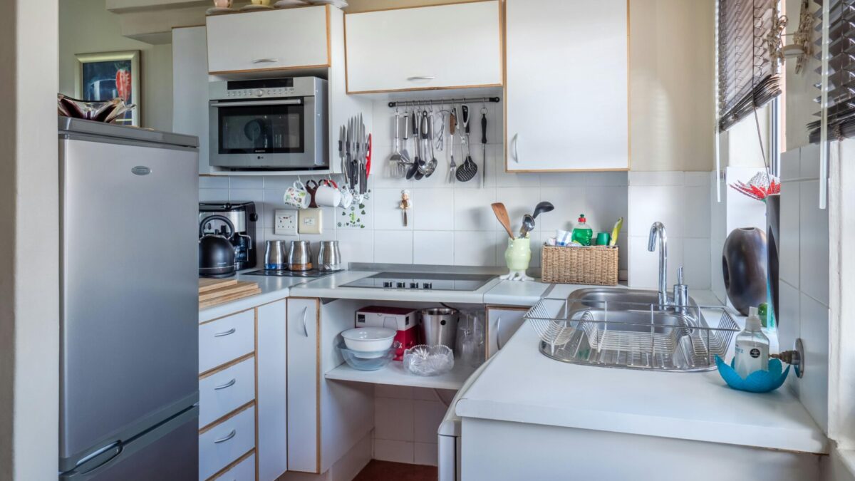 Design Hacks That Make Small Kitchens Feel Massive